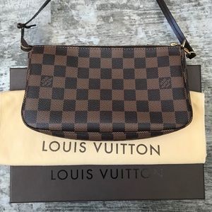 Louis Vuitton Pochette Purse